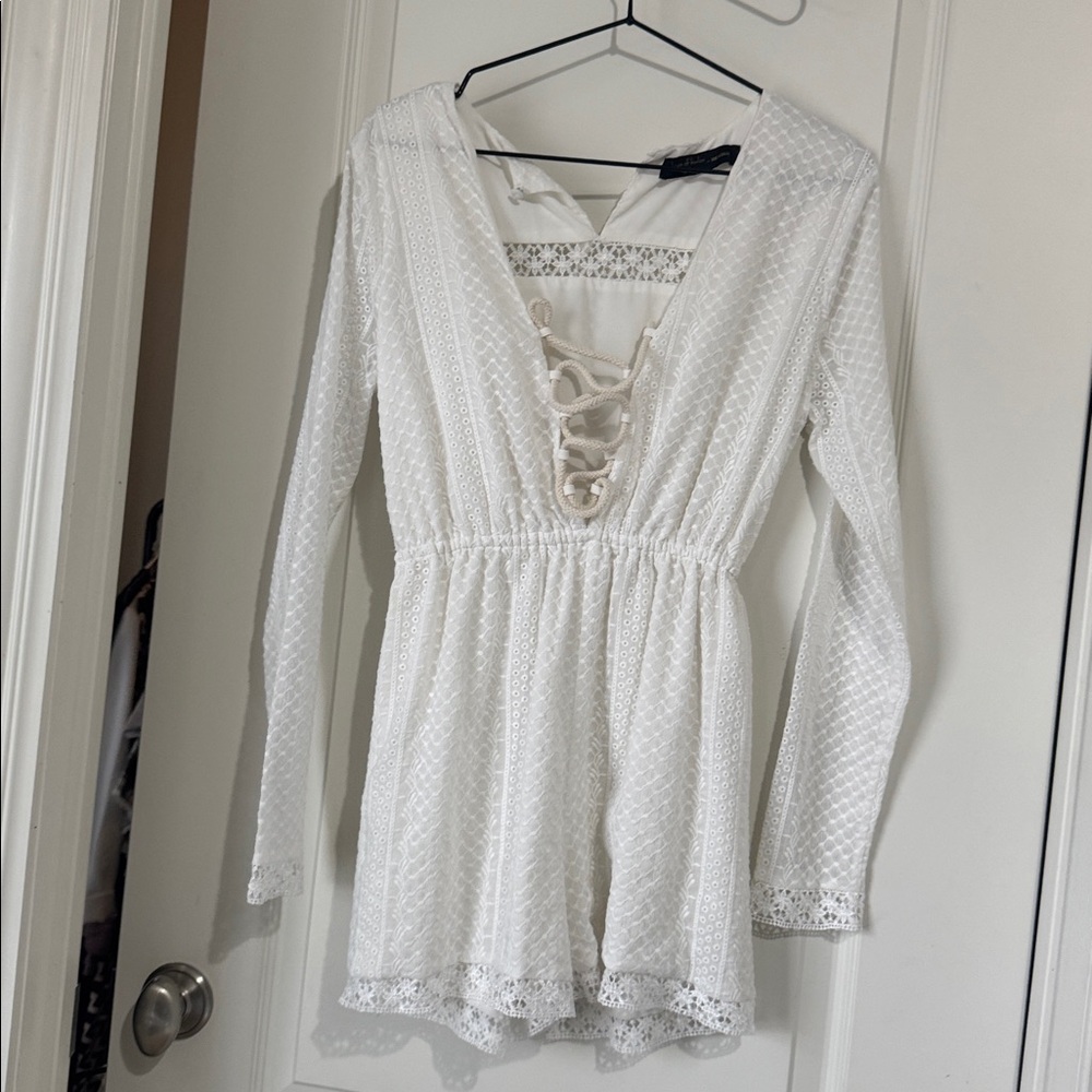 House of Harlow 1960 White Garment